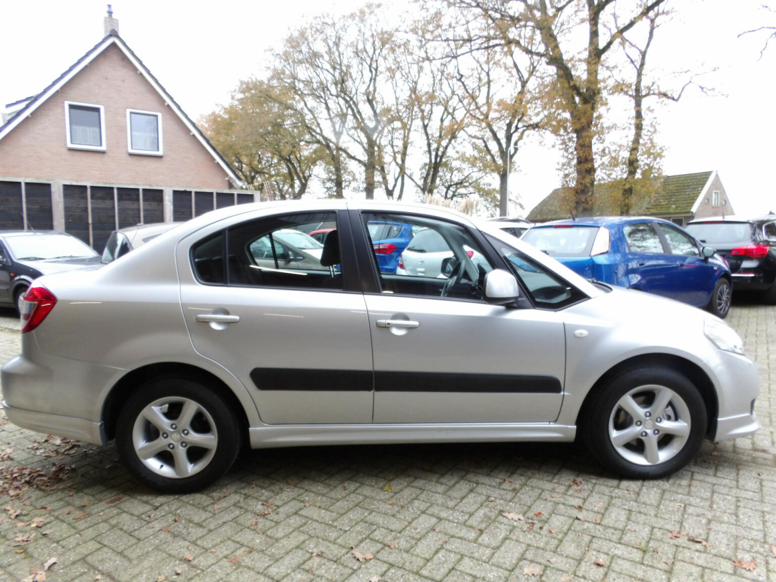 Suzuki-SX4-8