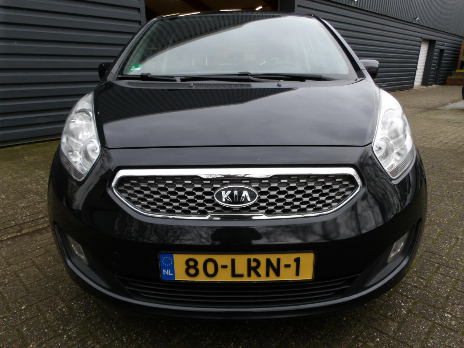 Kia-Venga-12