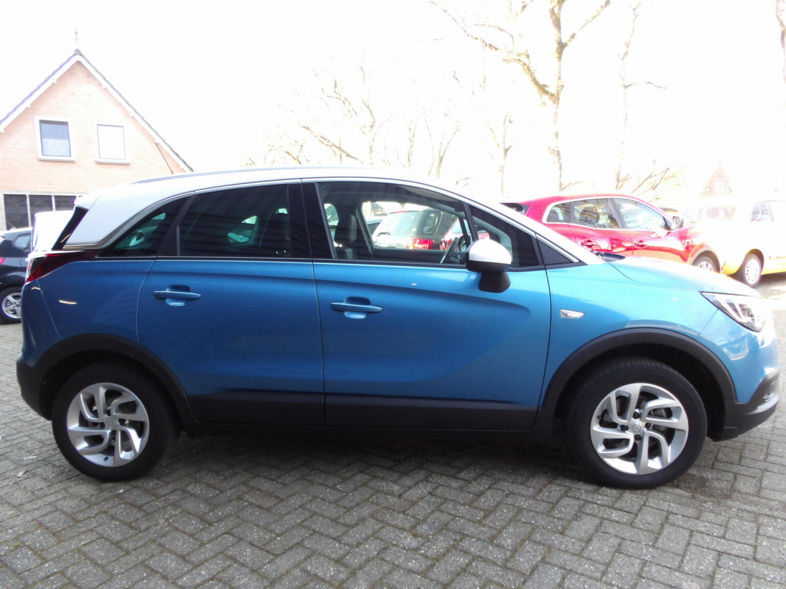 Opel-Crossland X-9