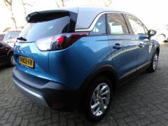 Opel-Crossland X-7