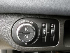 Opel-Meriva-17